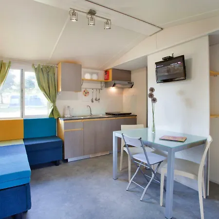 Holiday Camping Lanterna.3 Ferienhaus